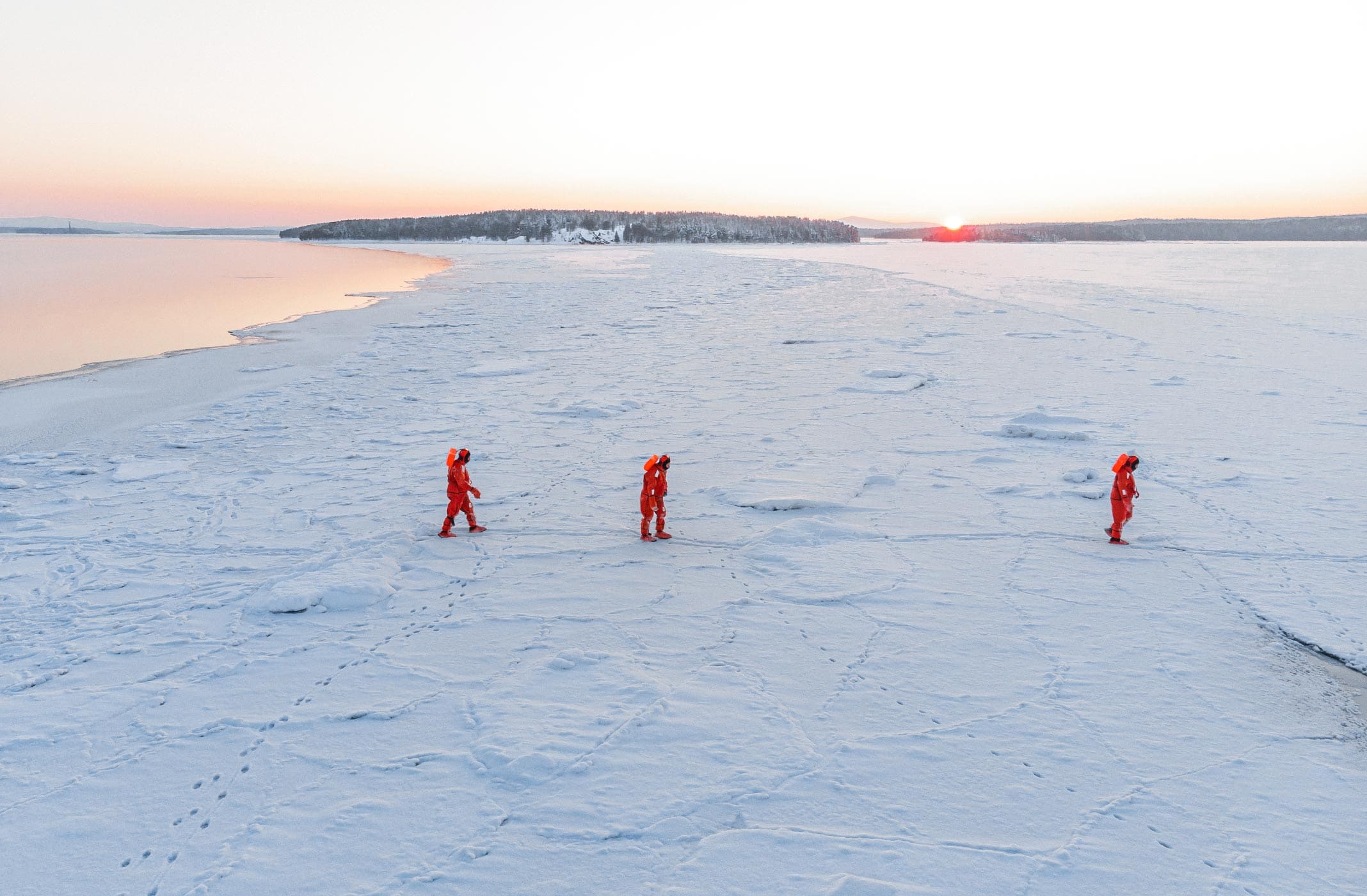 Ice-floating